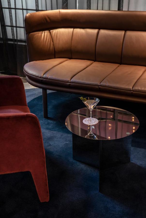 Lancemore Crossley St. Melbourne Buitenkant foto The interior of the bar