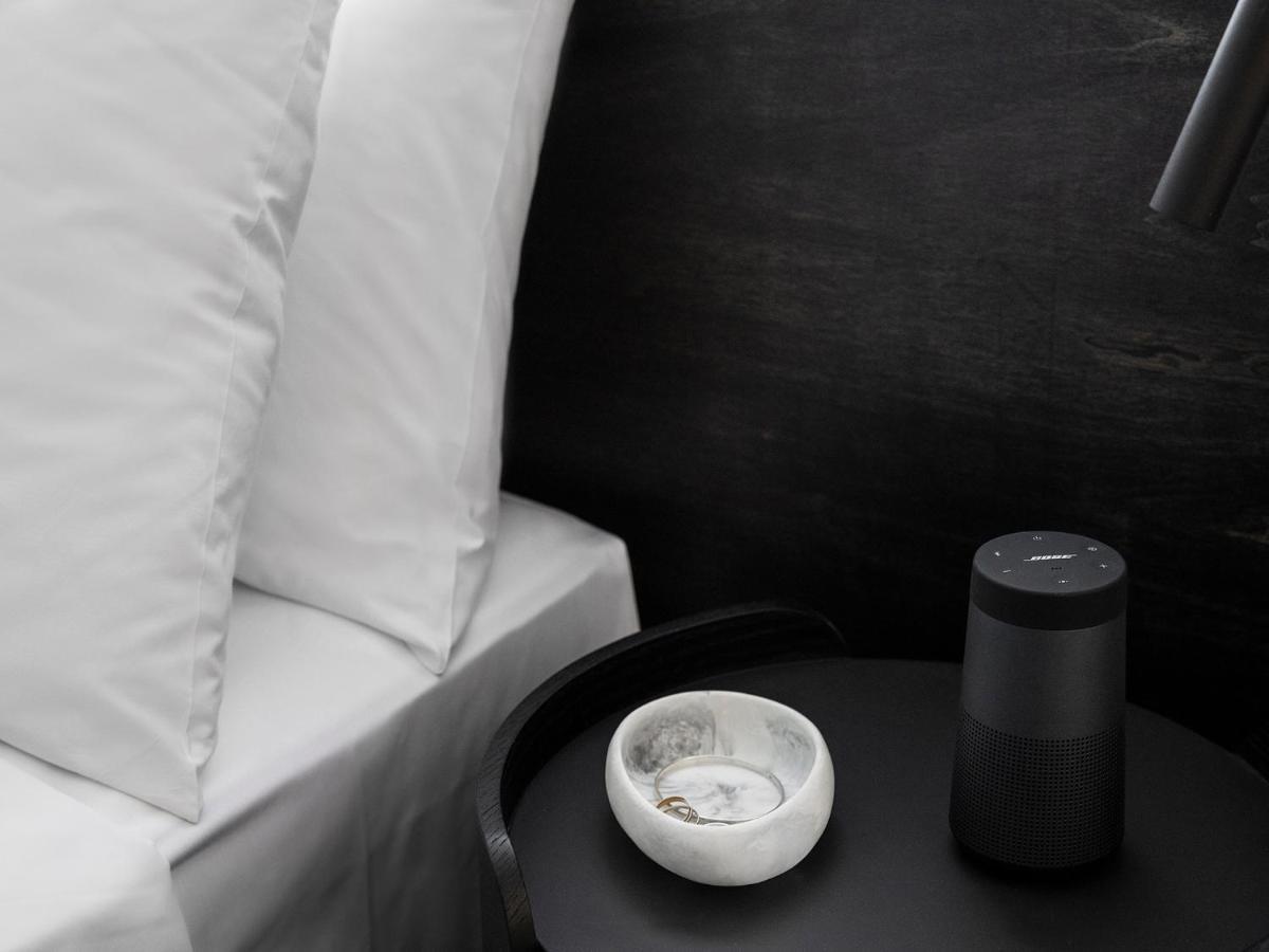 Lancemore Crossley St. Melbourne Buitenkant foto The Amazon Echo
