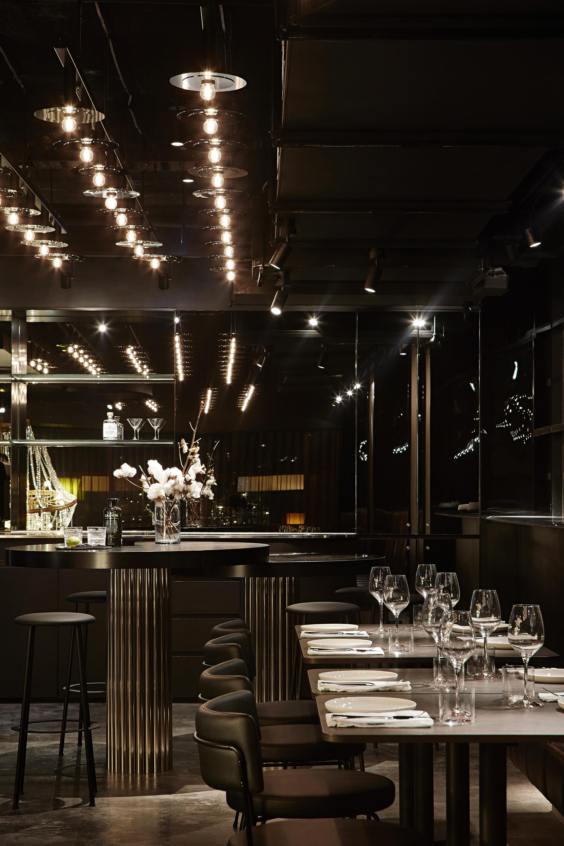 Lancemore Crossley St. Melbourne Buitenkant foto The interior of the restaurant